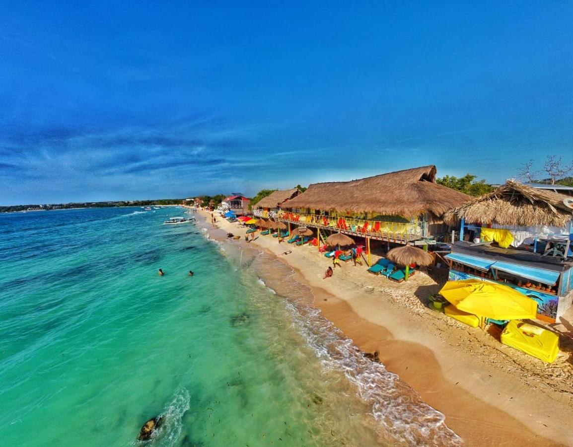 Nuestros Tres Tesoros II Hotel Playa Blanca Bagian luar foto